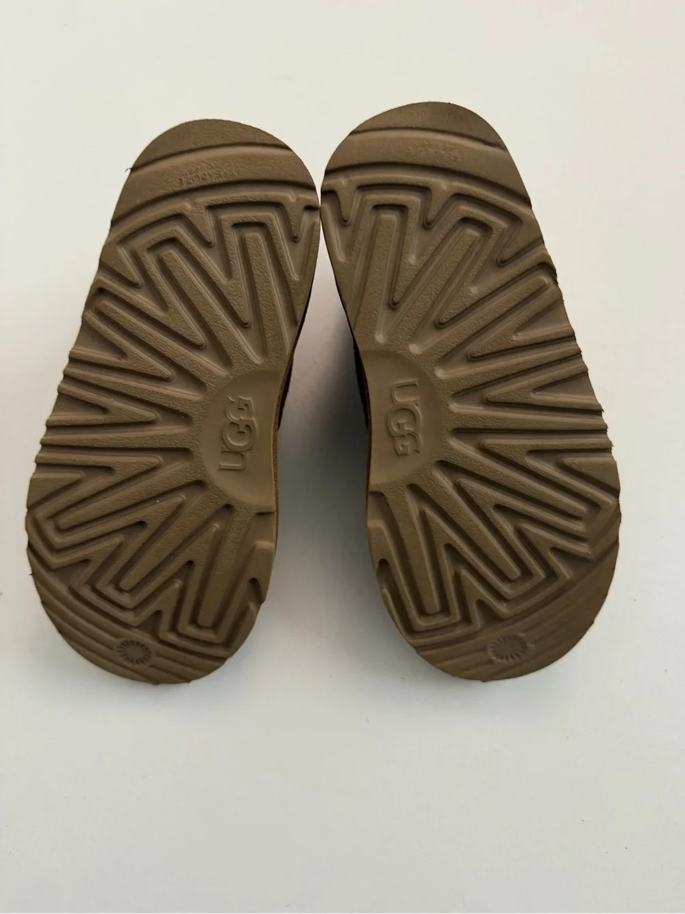 UGG neumel boots